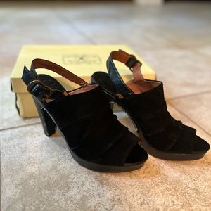 Great condition! Black suede open toed heels from lucky size 10